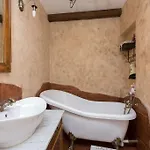 Enrico Guest house 2*